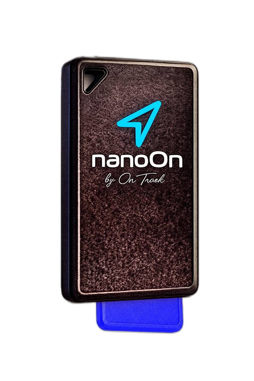 nanoOn by OnTrack — dispositivo de rastreamento compacto na diagonal